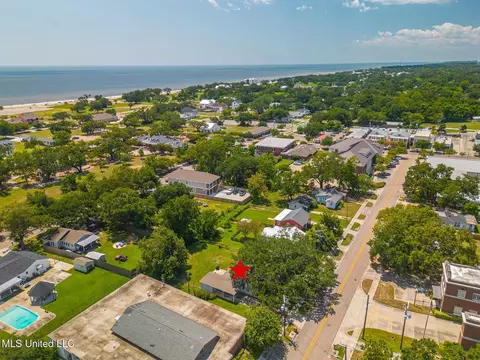 View/Area - 121 E Second St, Long Beach, MS 39560 photo 2 of 2