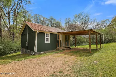 Exterior - 4803 Old Jackson Rd, Terry, MS 39170 photo 1 of 4