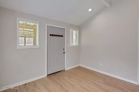 Entry Way - 4803 Old Jackson Rd, Terry, MS 39170 photo 1 of 2