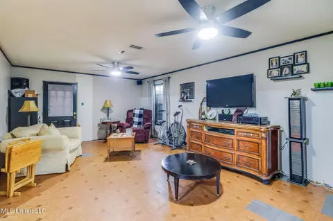 215 White Rd, Lucedale, MS 39452 photo 5