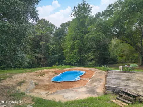 215 White Rd, Lucedale, MS 39452 photo 17