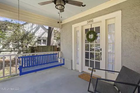 Exterior - 3992 Council Cir, Jackson, MS 39206 photo 3 of 9