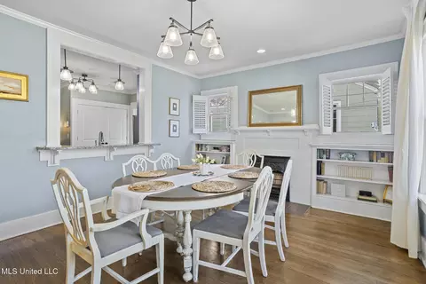 Dining - 3992 Council Cir, Jackson, MS 39206 photo 3 of 3