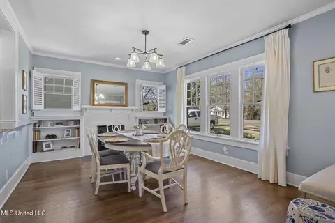 Dining - 3992 Council Cir, Jackson, MS 39206 photo 1 of 3