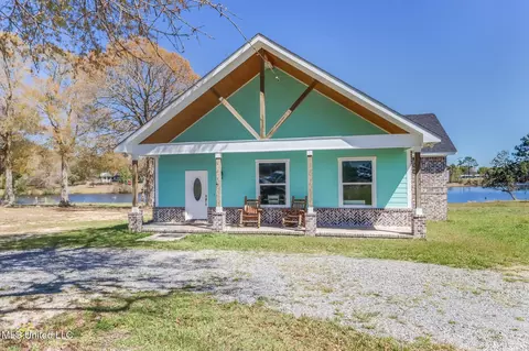 13092 W Echo Dr, Gulfport, MS 39503