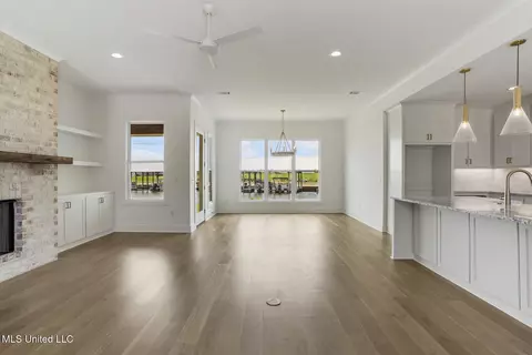 Living - 101 Harbour Lndg, Madison, MS 39110 photo 1 of 5