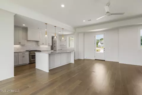 Living - 101 Harbour Lndg, Madison, MS 39110 photo 5 of 5