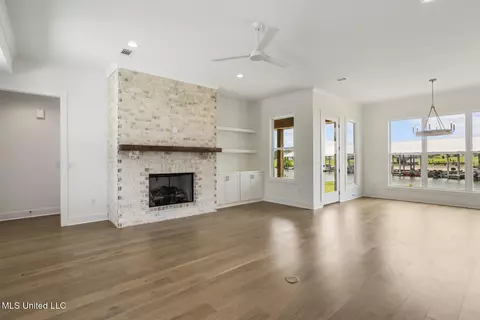 Living - 101 Harbour Lndg, Madison, MS 39110 photo 2 of 5
