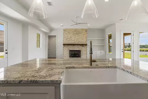 Kitchen - 101 Harbour Lndg, Madison, MS 39110 photo 7 of 7
