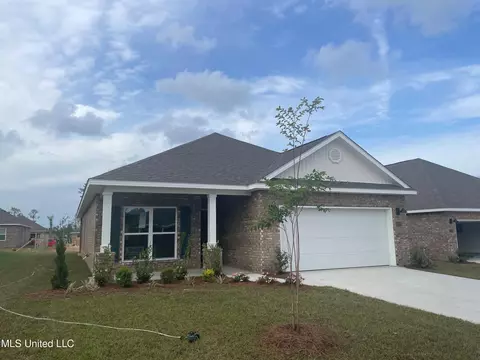 17874 Kelso Dr, D'iberville, MS 39540