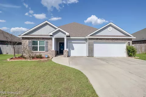 4006 Lighthouse Dr, Long Beach, MS 39560