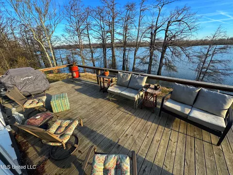 2268 Moon Lake Rd, Dundee, MS 38626 photo 4