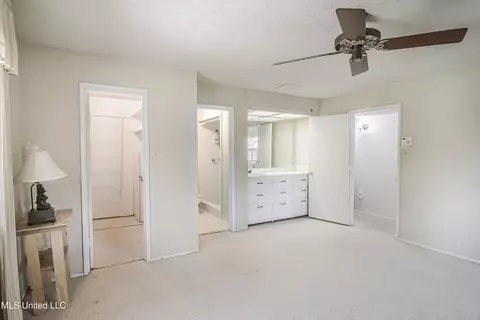 Bedroom - 5175 Reddoch Dr, Jackson, MS 39211 photo 7 of 8