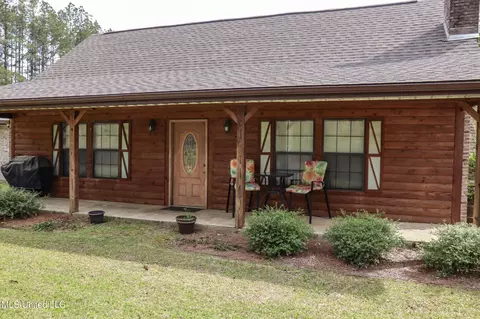 Exterior - 1539 Benndale Rd, Mclain, MS 39456 photo 8 of 18
