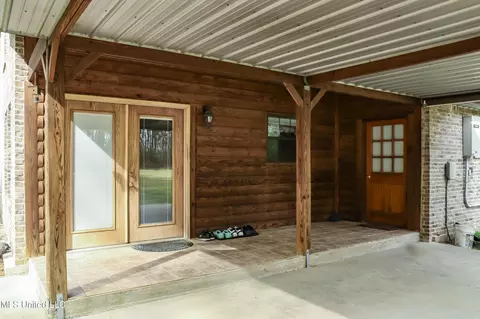 Exterior - 1539 Benndale Rd, Mclain, MS 39456 photo 2 of 18