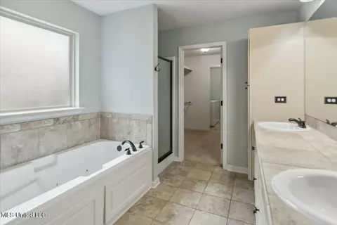 Other - 626 Lexington Dr, Florence, MS 39073 photo 3 of 8