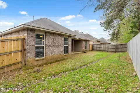 Exterior - 626 Lexington Dr, Florence, MS 39073 photo 5 of 5