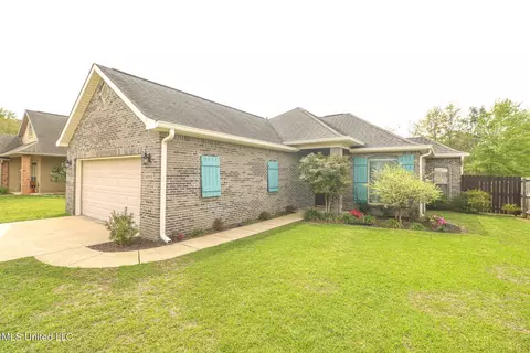 13033 Oakberry Ln, Gulfport, MS 39503