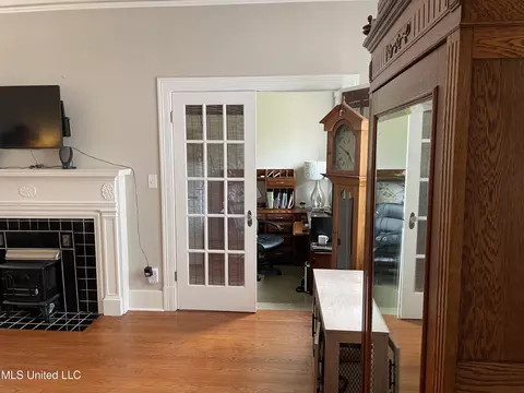 1222 Greymont Ave, Jackson, MS 39202 photo 3