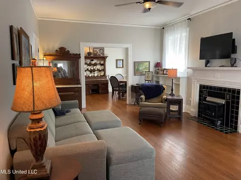 1222 Greymont Ave, Jackson, MS 39202 photo 2