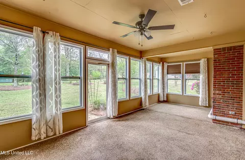 Exterior - 110 E Sunset Dr, Brandon, MS 39042 photo 2 of 14
