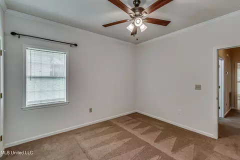 Bedroom - 110 E Sunset Dr, Brandon, MS 39042 photo 3 of 9
