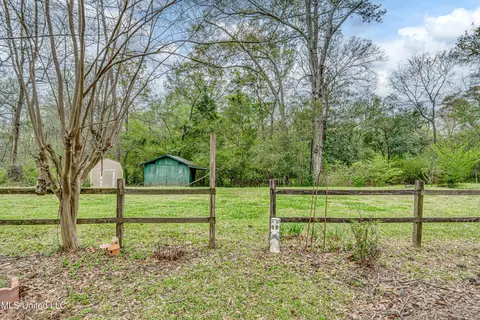 Exterior - 110 E Sunset Dr, Brandon, MS 39042 photo 8 of 14