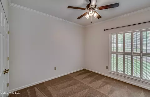 Bedroom - 110 E Sunset Dr, Brandon, MS 39042 photo 4 of 9