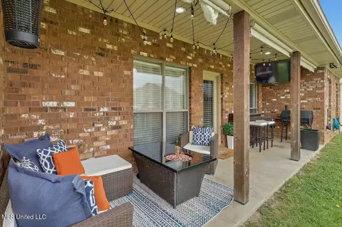 Exterior - 908 Caitlin Cv, Brandon, MS 39047 photo 3 of 5