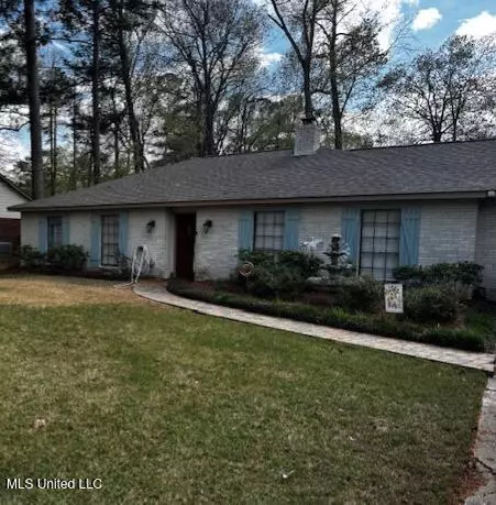 315 Swallow Dr, Brandon, MS 39047