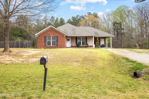 151 Amber Circle Cir, Byhalia, MS 38611