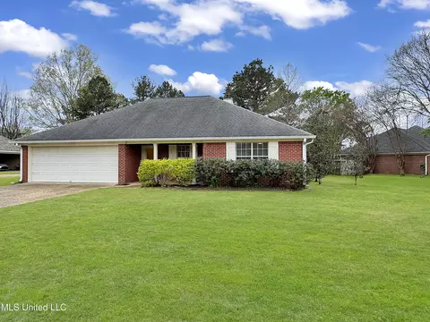 440 Vista Ct, Richland, MS 39218