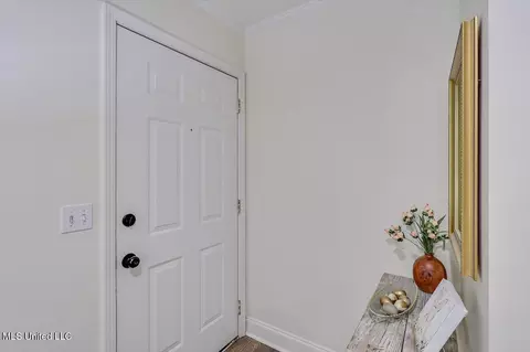 Entry Way - 5005 Bay Brg, Flowood, MS 39232 photo 1 of 1