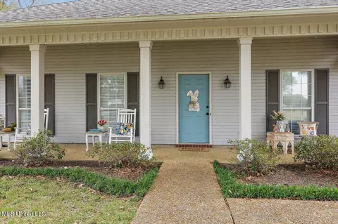 Exterior - 5005 Bay Brg, Flowood, MS 39232 photo 2 of 8