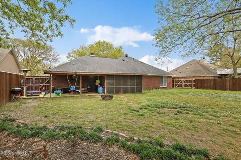 Exterior - 5005 Bay Brg, Flowood, MS 39232 photo 7 of 8