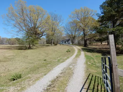 Exterior - 3830 S Baldwin Rd, Hernando, MS 38632 photo 10 of 10