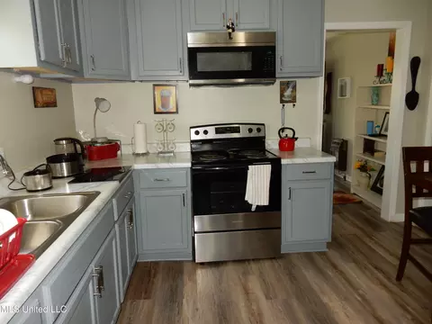 Kitchen - 3830 S Baldwin Rd, Hernando, MS 38632 photo 1 of 1