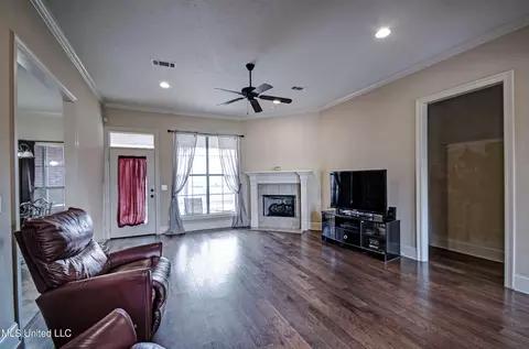 Living - 106 Copper Ridge Ct, Madison, MS 39110 photo 2 of 3