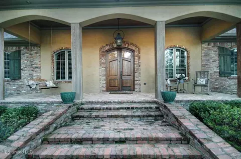 Exterior - 512 Durrango Dr, Brandon, MS 39047 photo 3 of 12