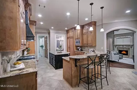 Kitchen - 512 Durrango Dr, Brandon, MS 39047 photo 5 of 5
