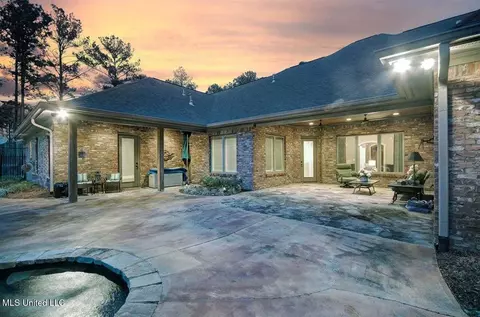 Exterior - 512 Durrango Dr, Brandon, MS 39047 photo 11 of 12
