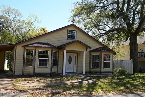 1106 Resca De La Palma St, Pascagoula, MS 39567
