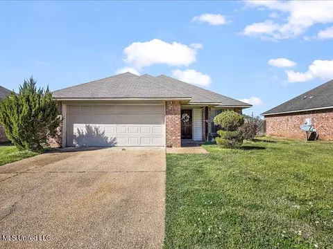173 Winchester St, Byram, MS 39272