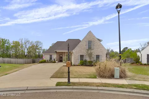 310 Colony Ct, Madison, MS 39110