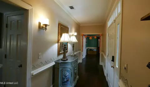 Entry Way - 50 Moss Forest Cir, Jackson, MS 39211 photo 5 of 8