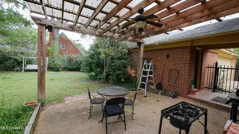 Exterior - 50 Moss Forest Cir, Jackson, MS 39211 photo 4 of 7