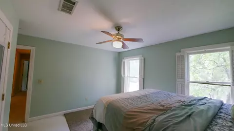 Bedroom - 50 Moss Forest Cir, Jackson, MS 39211 photo 3 of 9
