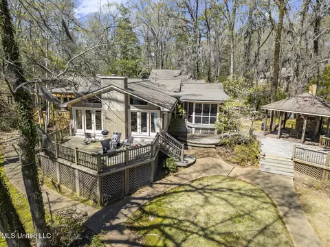 784 Lake Cavalier Rd, Madison, MS 39110