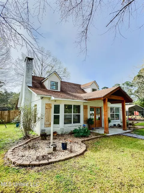 1903 Goldrush St, Vancleave, MS 39565