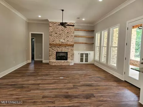 Living - 441 Barksdale Rd, Brandon, MS 39047 photo 1 of 2